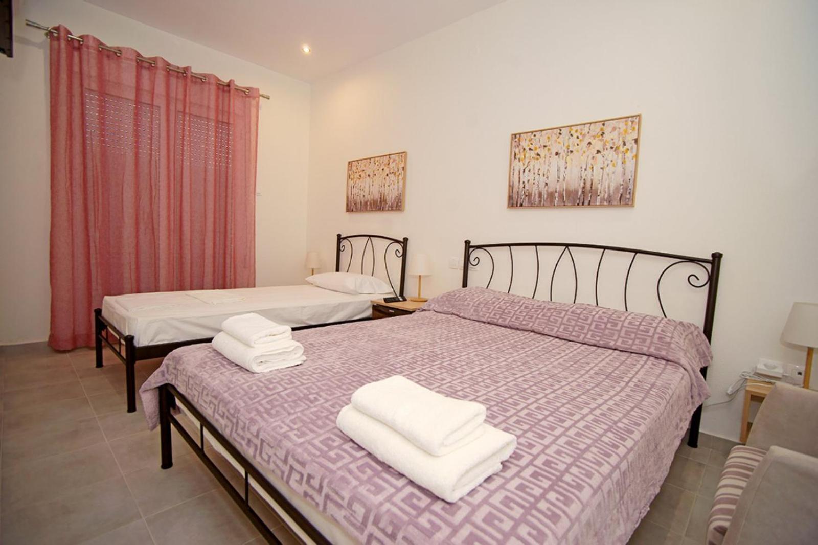 Karnagio Rooms Кипарисия Екстериор снимка