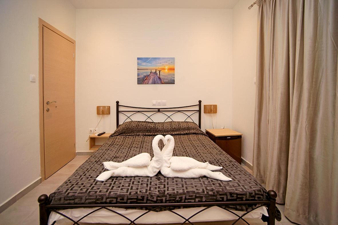 Karnagio Rooms Кипарисия Екстериор снимка